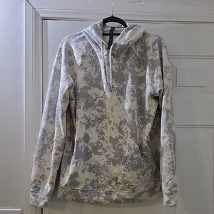 Lululemon Athletica Men's Camouflage Hoodie Sweater